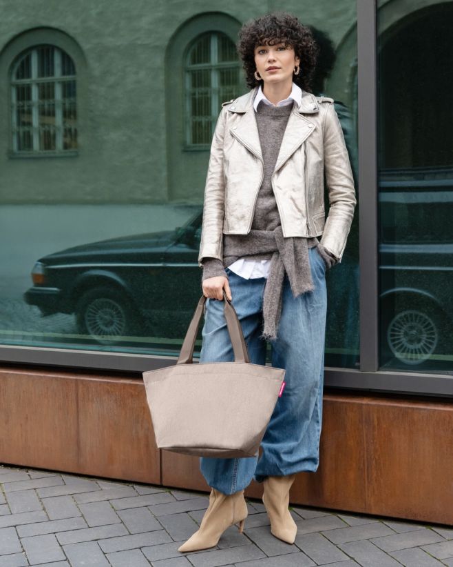 👜 Stylová, praktická a nadčasová – Shopper M od Reisenthel 🤎 Stylová taška, která se hodí pro každý den? A ještě k tomu...