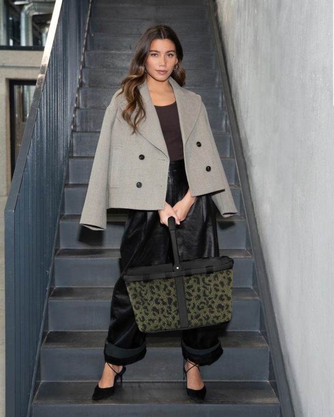 🔥 BLACK FRIDAY sleva –20 %! 🔥 Náš oblíbený nákupní košík Carrybag z kolekce Teddy leo olive teď pořídíte za ještě lepší...